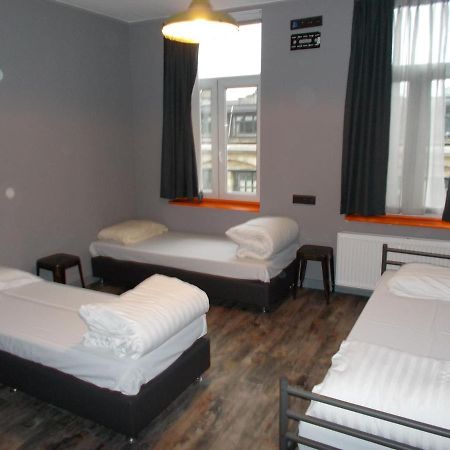 Urban City Centre Hostel Брюссель Экстерьер фото
