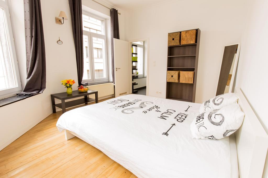 Urban City Centre Hostel Брюссель Экстерьер фото