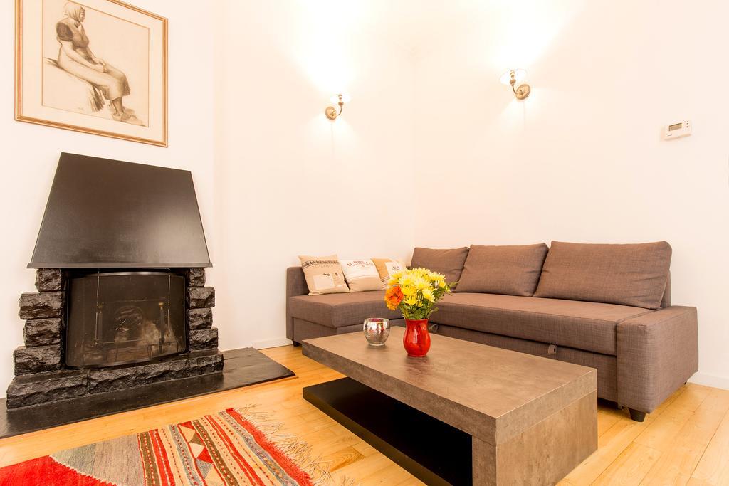 Urban City Centre Hostel Брюссель Экстерьер фото