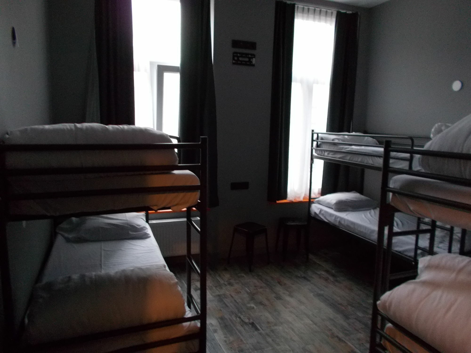 Urban City Centre Hostel Брюссель Экстерьер фото